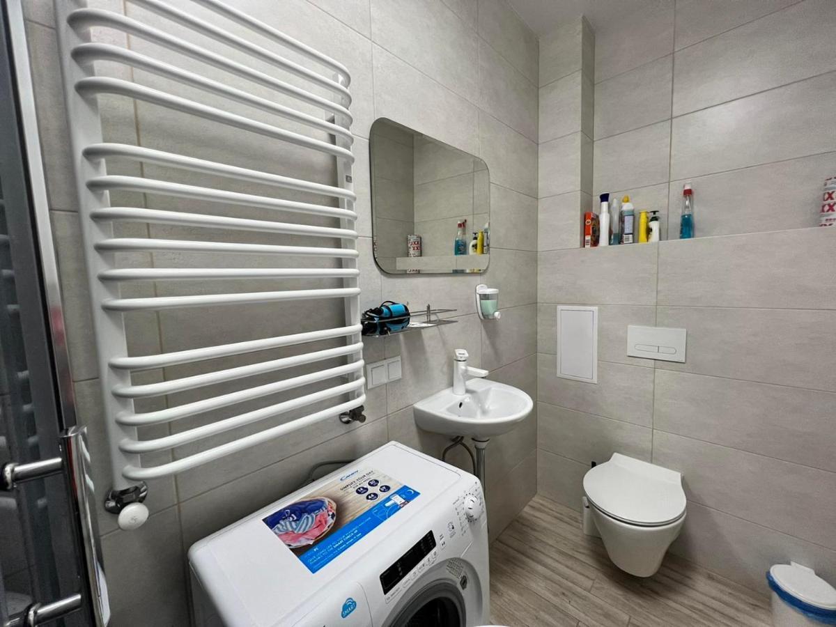 Transfer apartament І.Franka 59 Лвив Екстериор снимка
